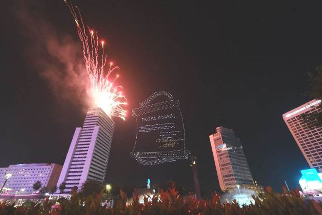 drone menghias langit jakarta