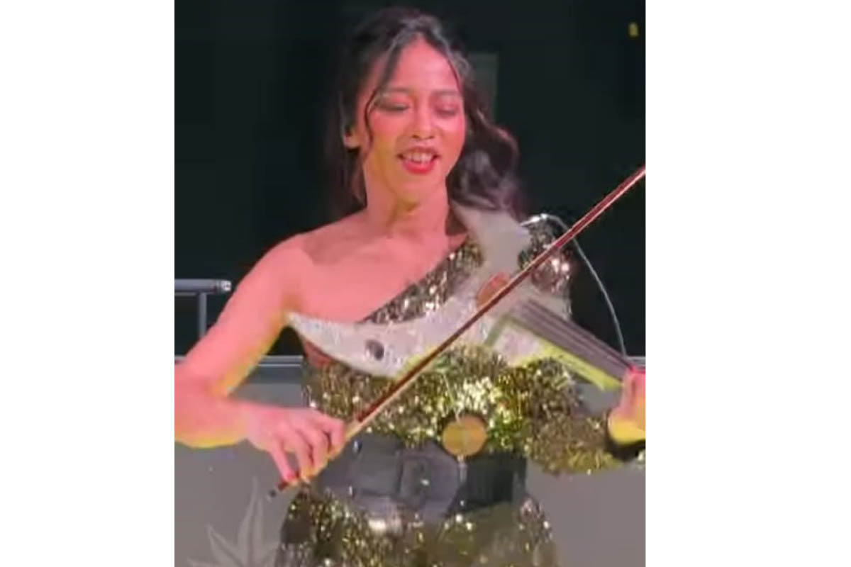 marcella saat manggung