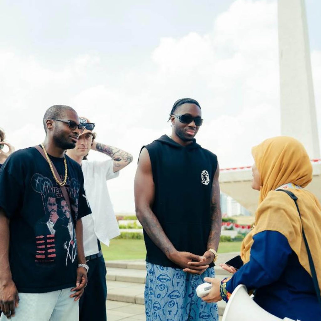 melly mike di monas
