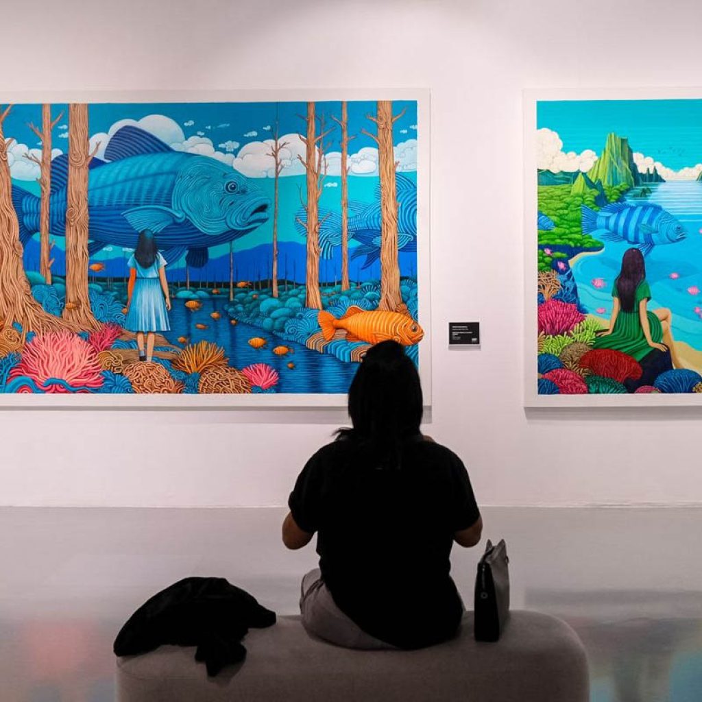 pameran art for peace and a better futuremenampilkan 31 karya dari 21 pelukis