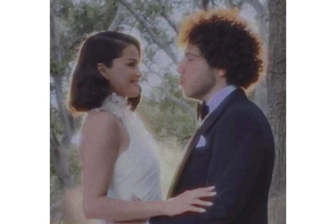 penganten baru selena gomez dan benny blanco