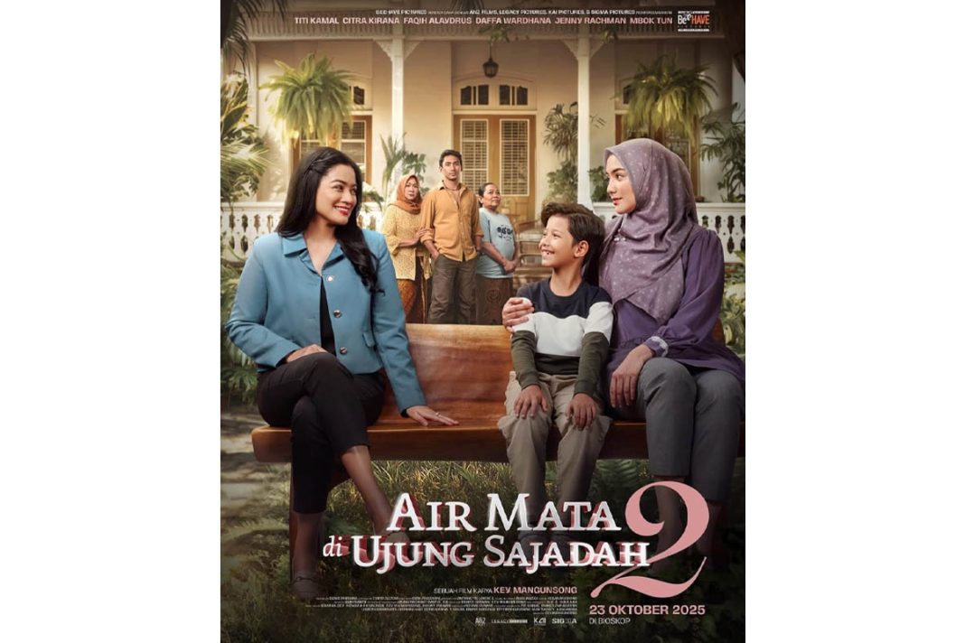 poster film air mata di ujung sajadah 2