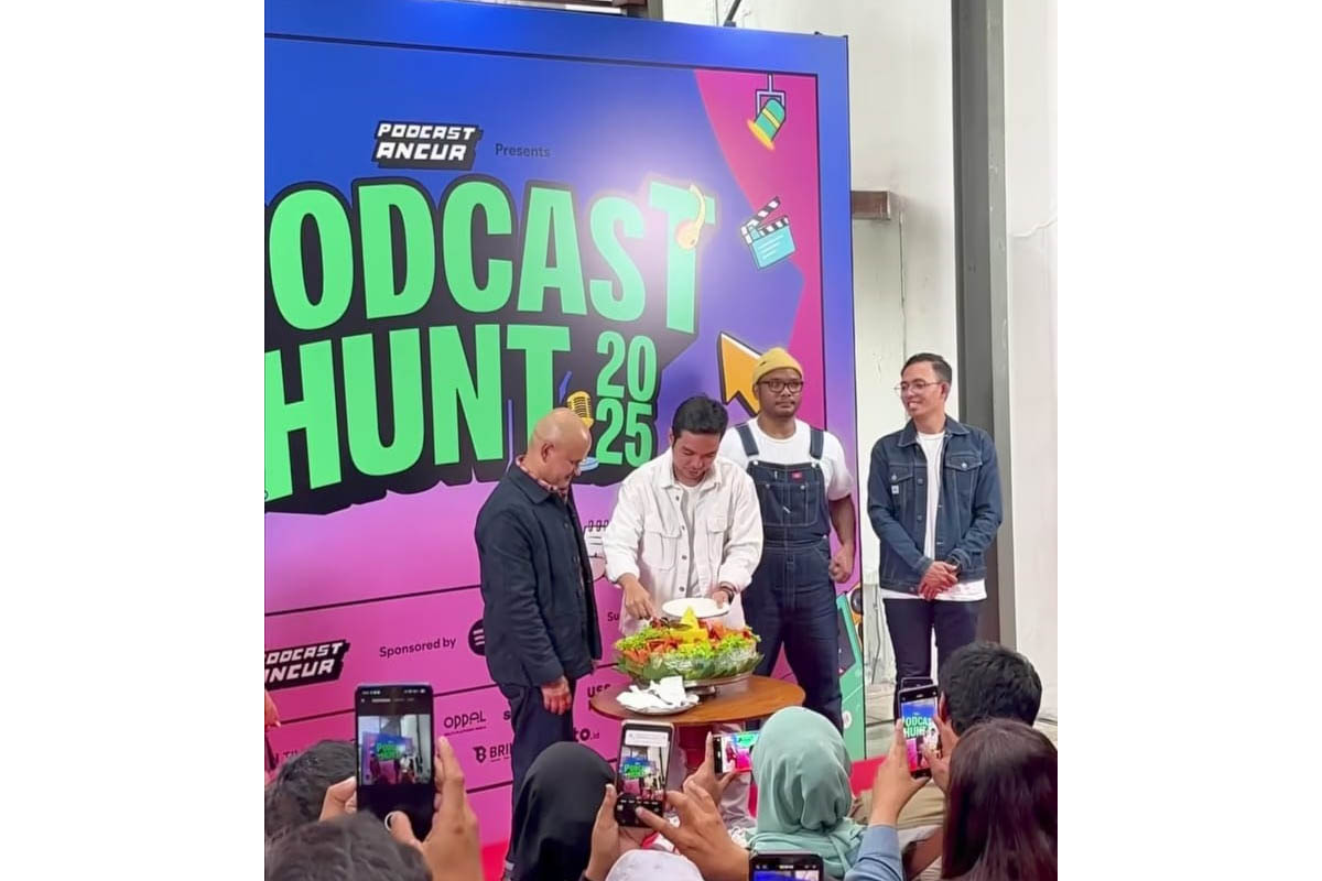 potong tumpeng