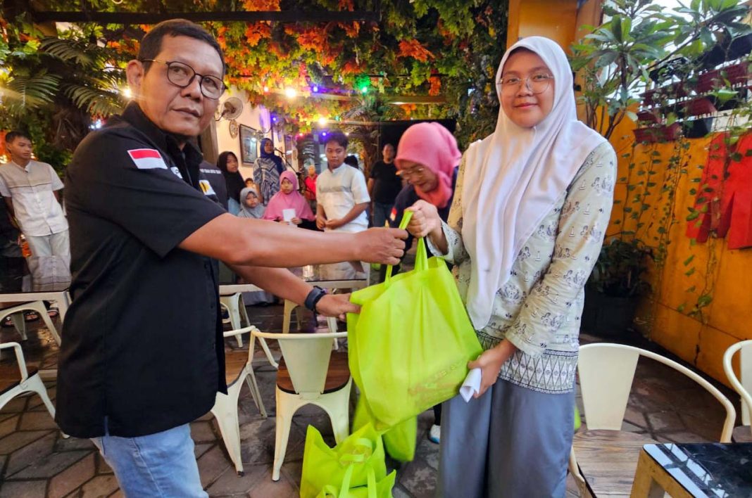 YPJI Gelar Jumat Berkah YPJI Gelar Jumat Berkah