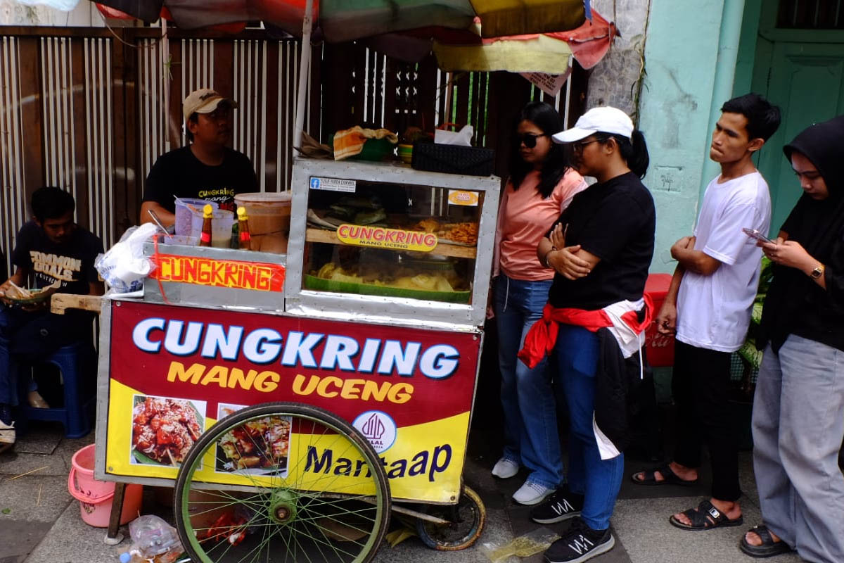 destinasi wajib bagi siapa pun yang ingin mencicipi kuliner khas di bogor