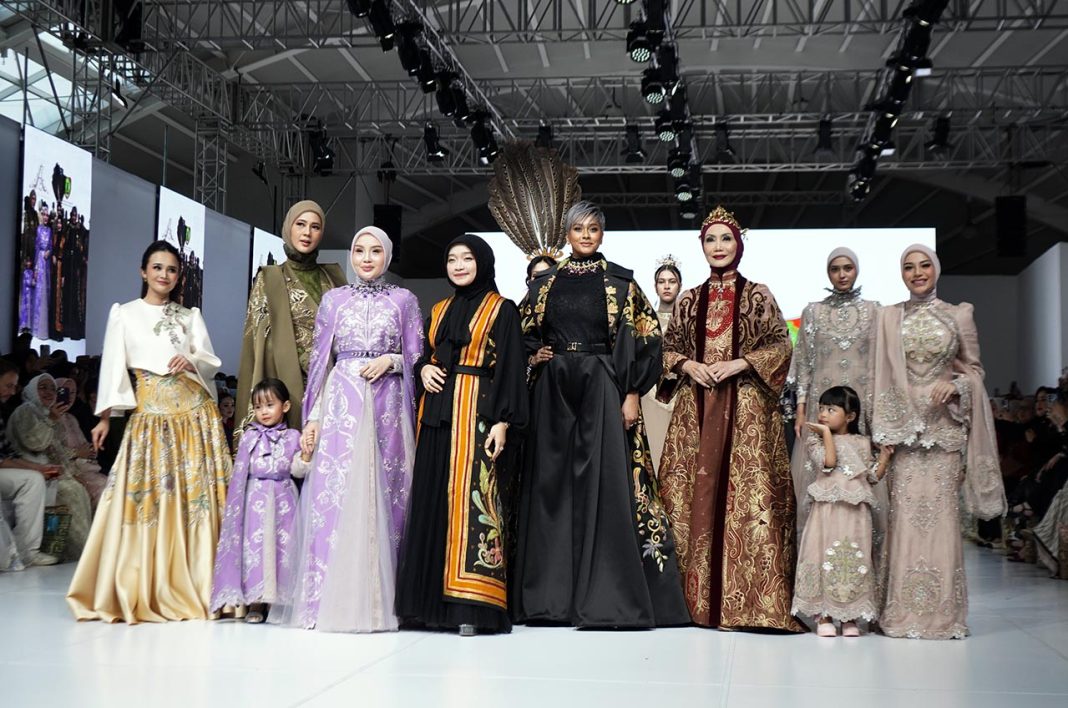 fashion show huma betang lantunan meniti kenangan 01