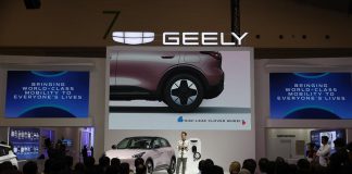 Tampilan eksterior yang compact semakin ikonik dengan velg 16 inci dengan desain four-leaf clover