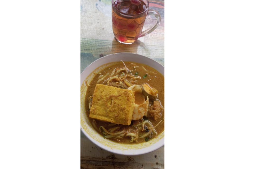 laksa bogor dibuat dengan oncom