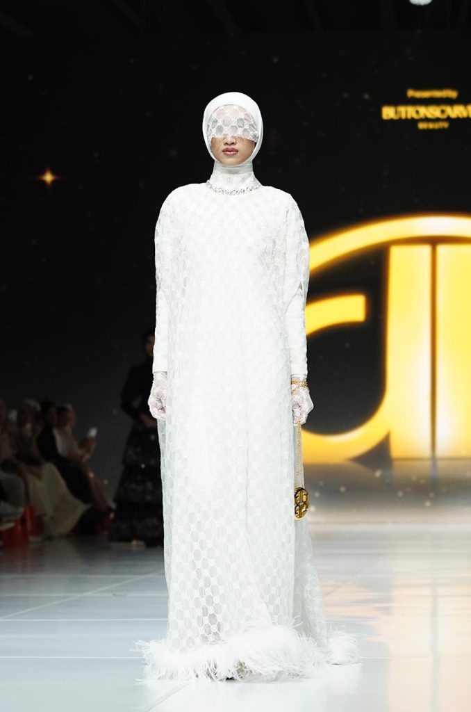 Nada Puspita mengusung tema “Monoglam” pada JFW 2026