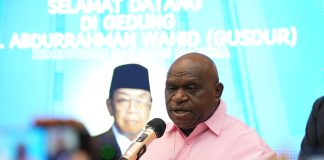 Natalius Pigai - Menteri Hak Asasi Manusia (HAM)