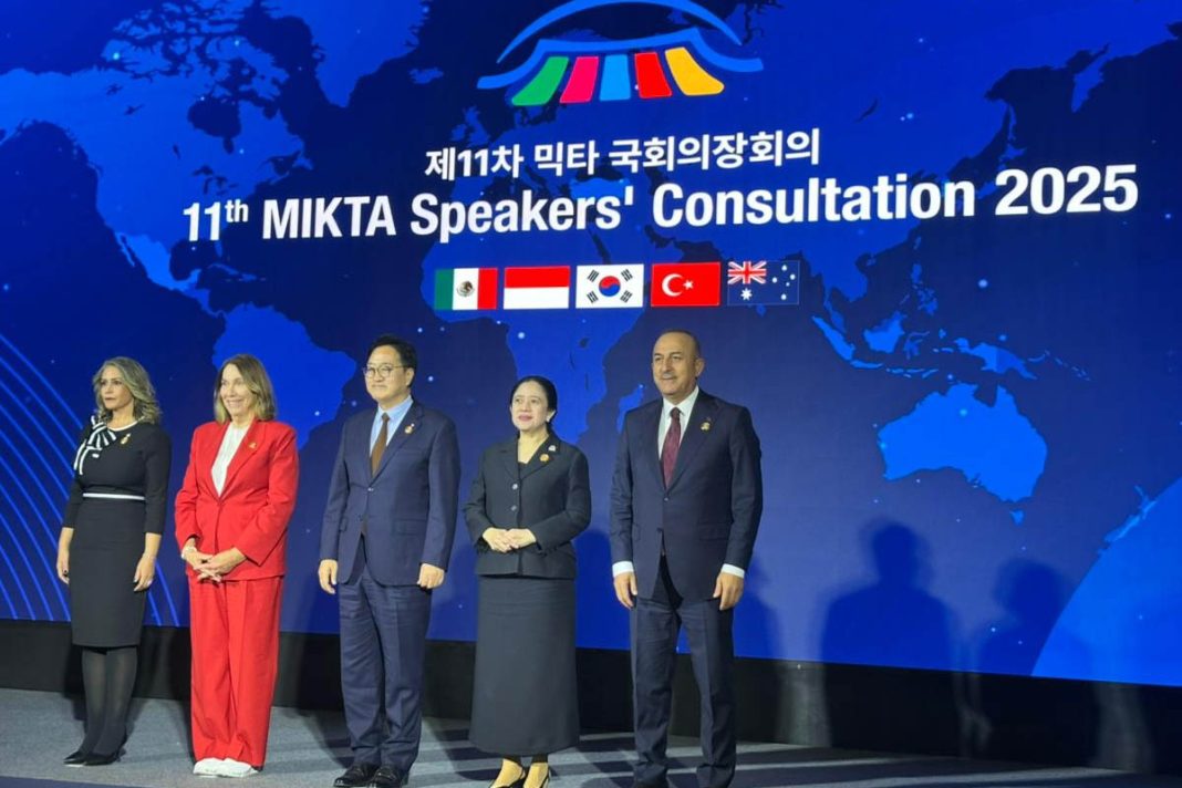 puann di acara forum parlemen negara middle power