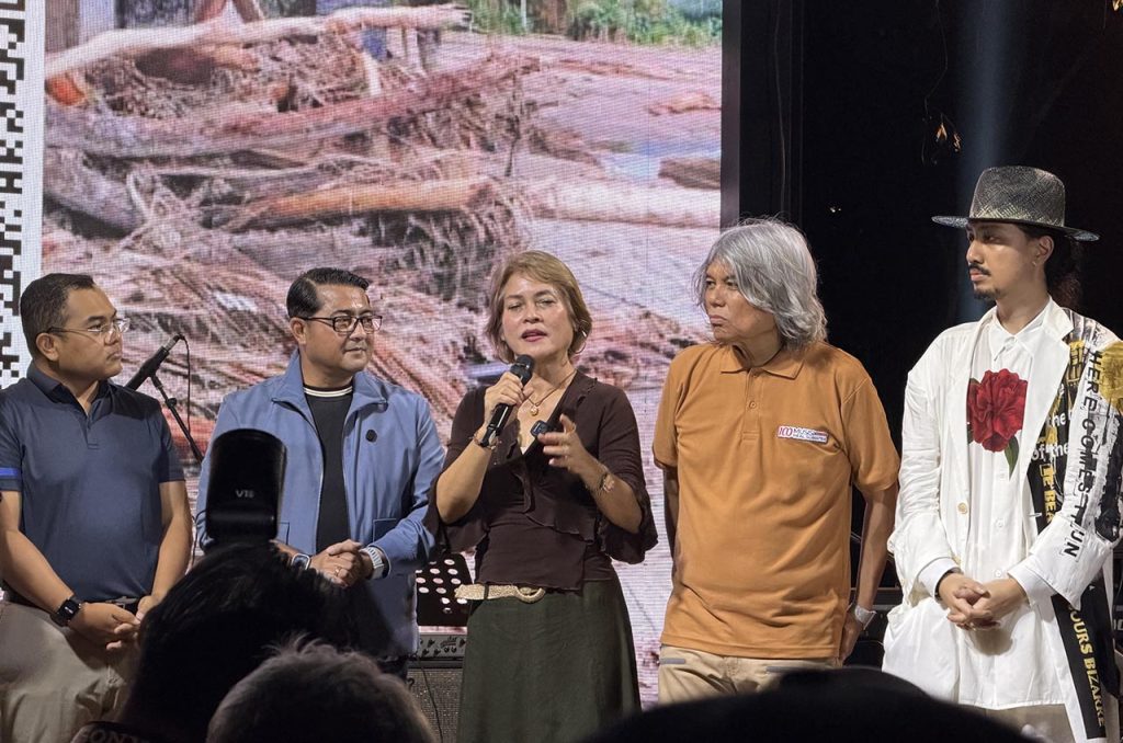 konser 100 Musisi Heal Sumatera