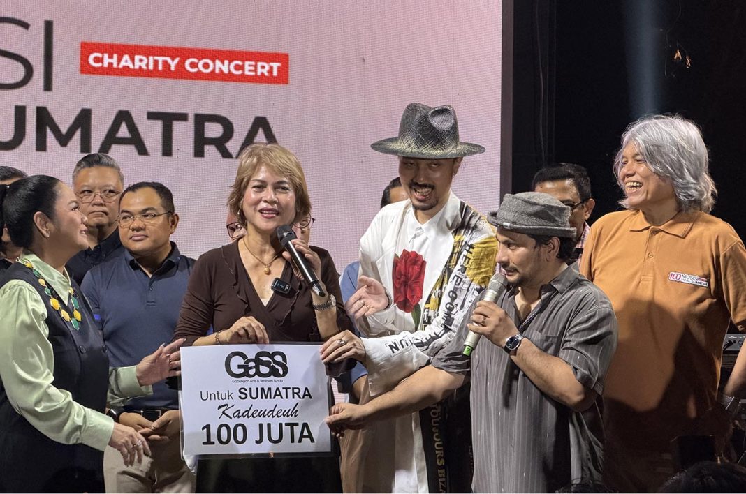 konser 100 Musisi Heal Sumatera