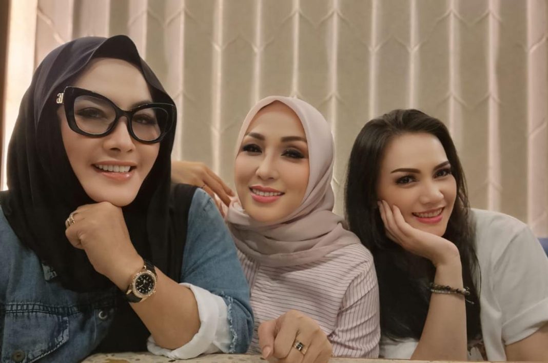 Yanti Yaseer Comeback ke Dunia Film, Gandeng Pona Shantal dan Natasha Inrie