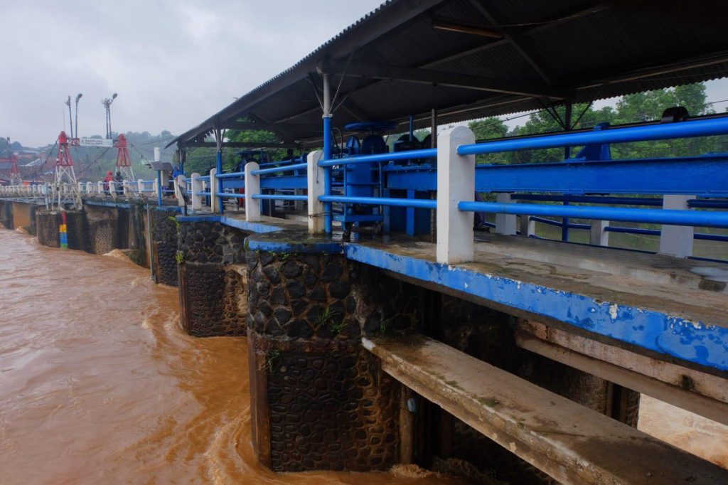 debit air bendungan katulampa bogor 03