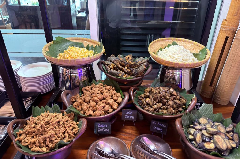 Menu Kampung Ramadhan di Swiss-Belresidences Kalibata Jakarta