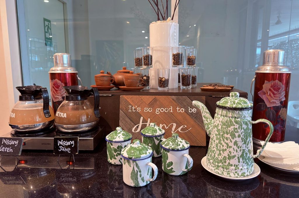 Menu Kampung Ramadhan di Swiss-Belresidences Kalibata Jakarta