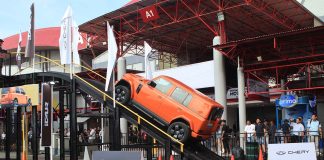 Di iCAR x Chery Adventure Park, iCAR V23 menampilkan karakter sesungguhnya sebagai SUV listrik yang tangguh dan stabil saat menghadapi lintasan ekstrem di IIMS 2026