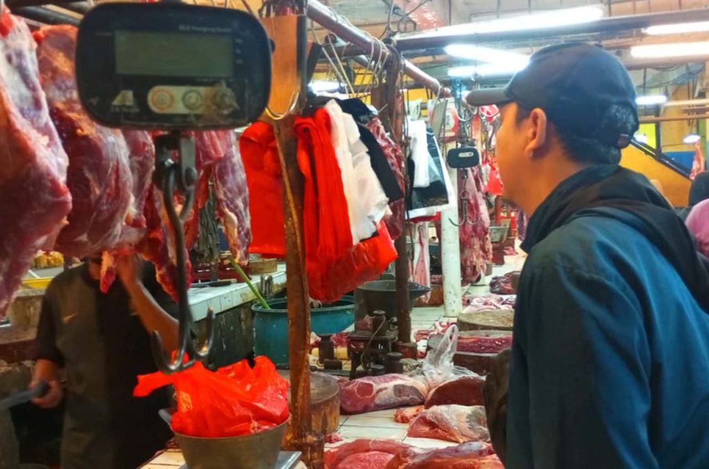 harga kebutuhan pokok di pasar palmerah naik 02