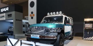 iCAR turut memperkenalkan iCAR V23 Pro - Cyberspace Edition, varian khusus yang menampilkan interpretasi desain klasik yang dipadukan dengan sentuhan modern dan premium