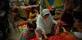 Jelang Ramadan Harga Kebutuhan Pokok Merangkak Naik