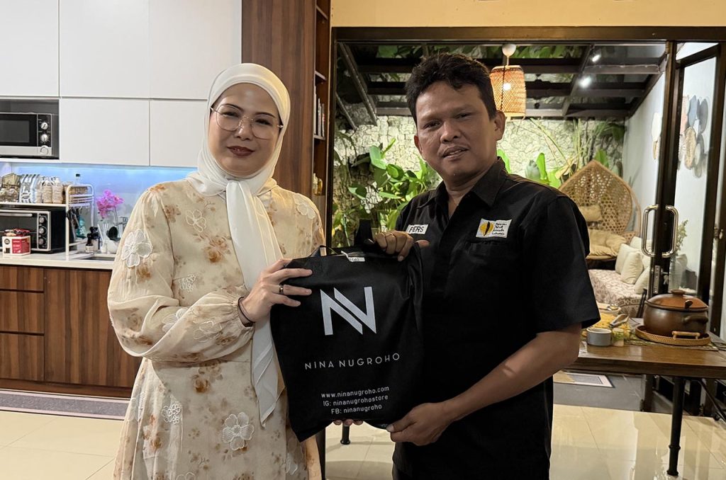 ketua ypji andy arif bersama nina nugroho