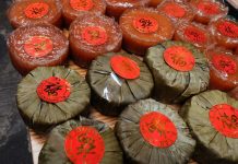 kue keranjang jadi primadona di petak sembilan glodok 04