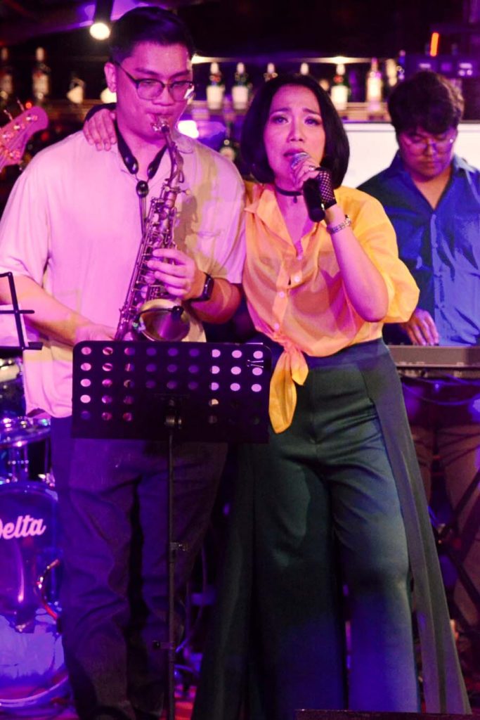 markov sembel dan lili amelia