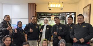 pengurus ypji bersama nina nugroho