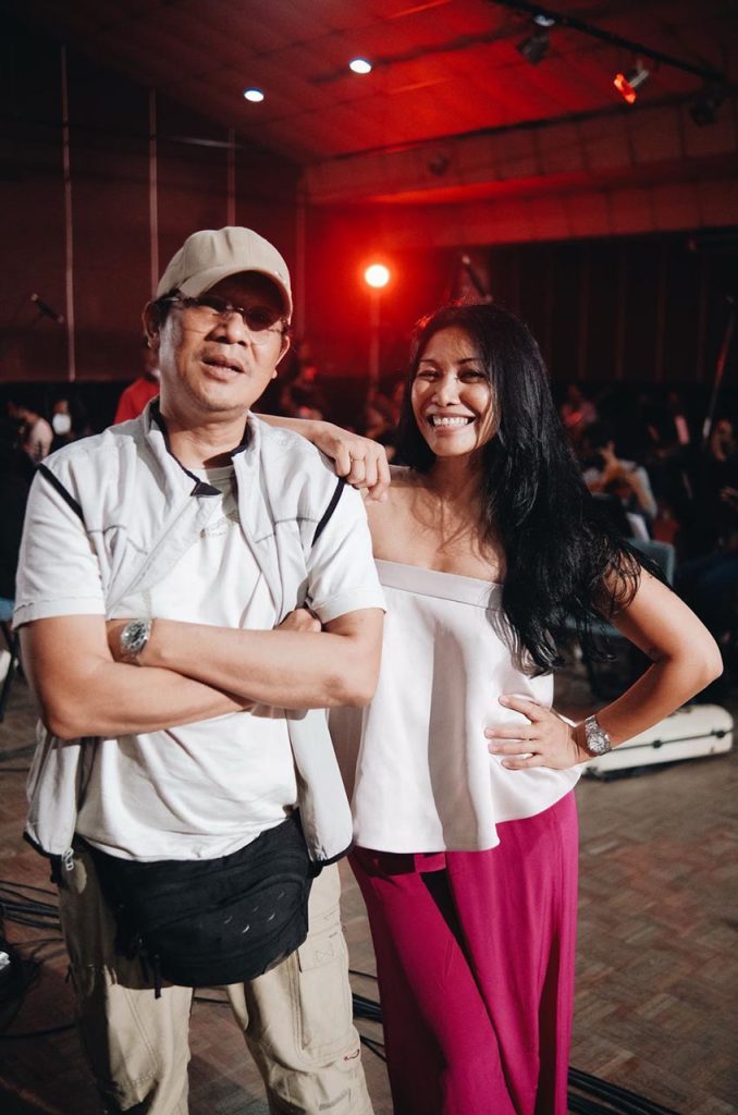 oleg sanchabakhtiar bersama anggun c sasmita