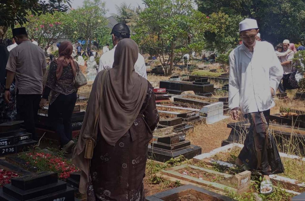Tradisi Ziarah Makam Warnai Idul Fitri 1447 H