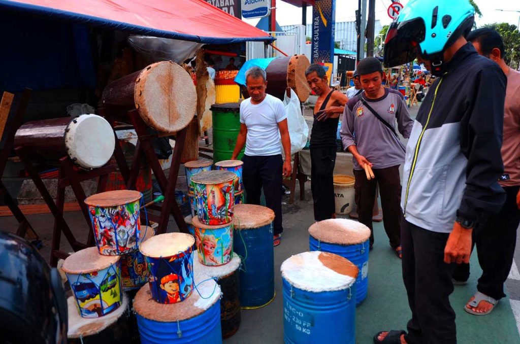 warna warni bedug di kh mas mabsyur tanah abang 03