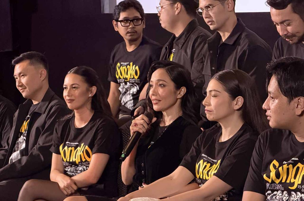 Imelda Therin berperan sebagai Helsye di film songko