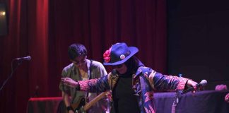 ride a pony cinta pertama 01