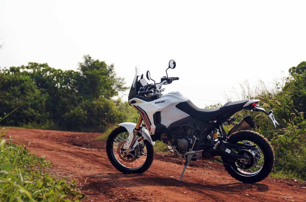 ducati desertx v2 02