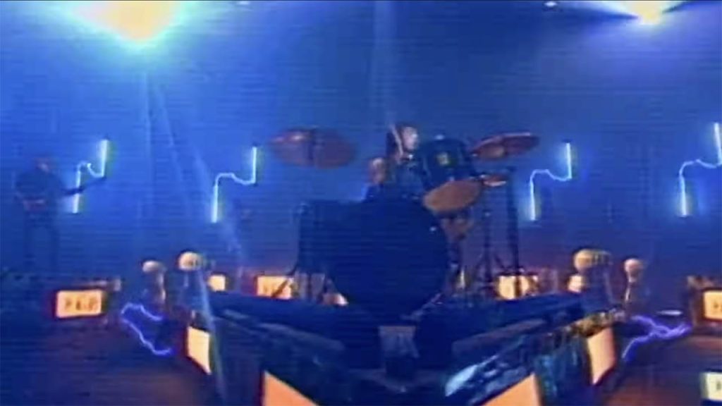 Scene Video Klip God Bless - Srigala Jalanan
