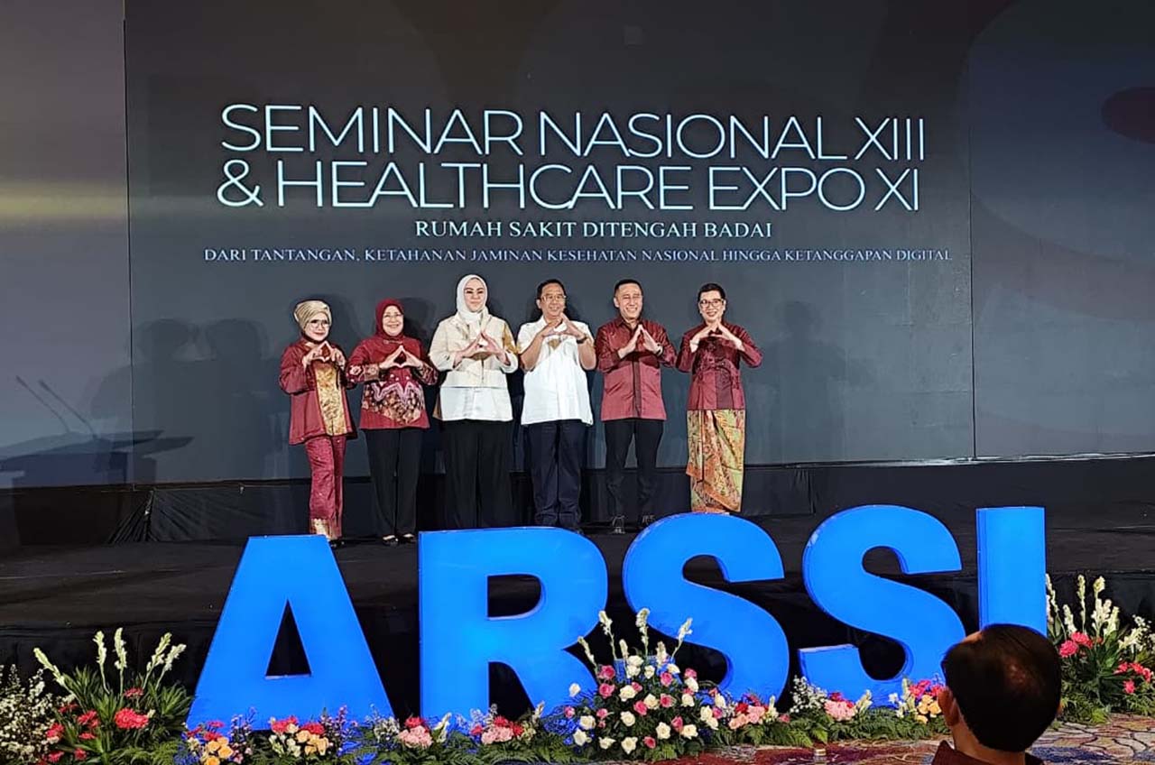 Seminar Nasional XIII dan Healthcare Expo XI ARSSI