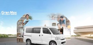 Daihatsu Gran Max Minibus