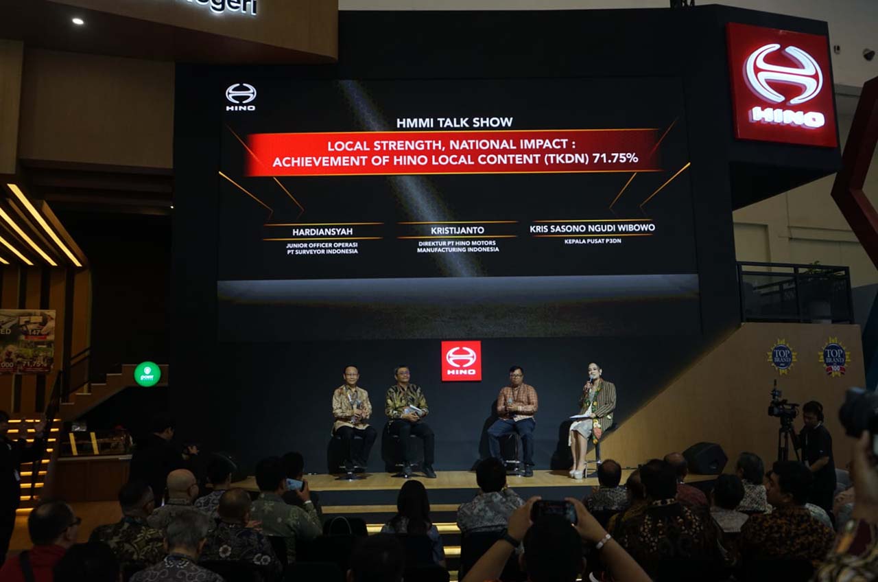 Hino Perbarui Sertifikat TKDN Sesuai Regulasi Terbaru