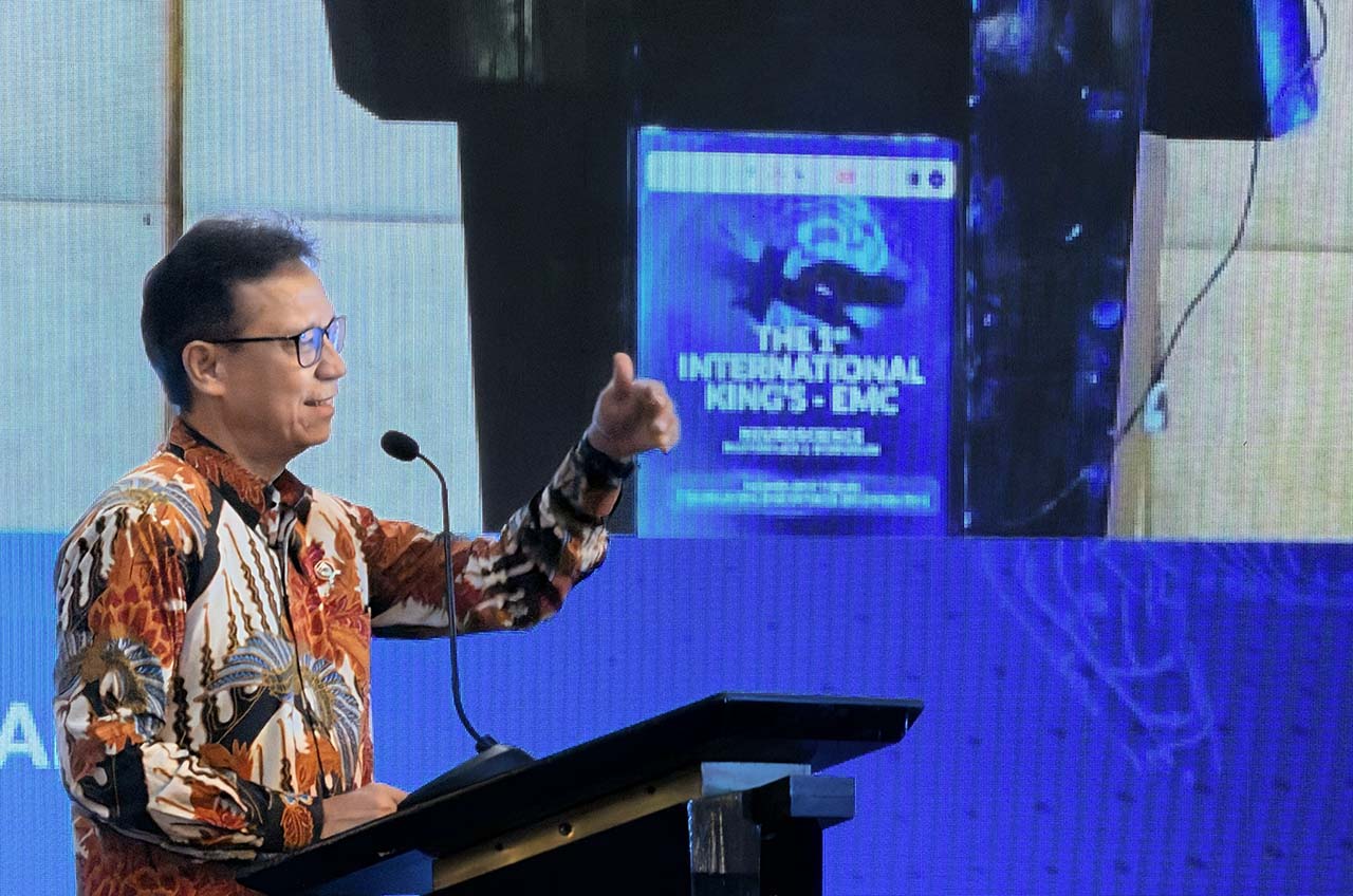 menteri kesehatan republik indonesia budi gunadi sadikin