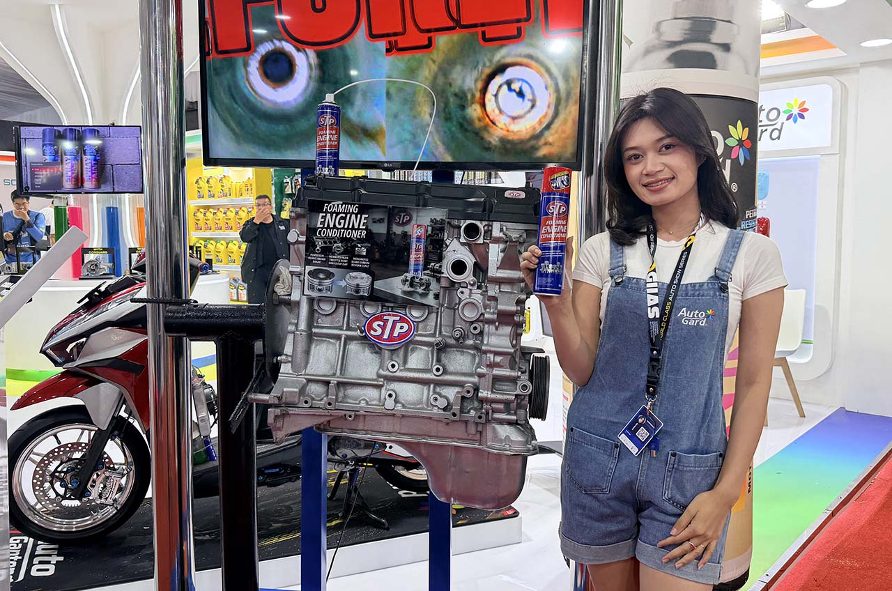 STP Foaming Engine Conditioner