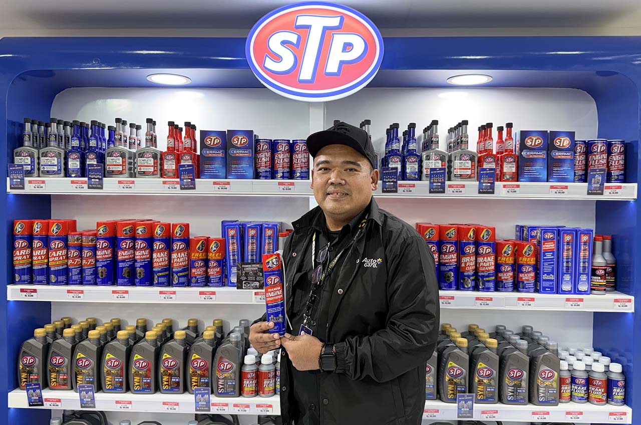 STP Foaming Engine Conditioner