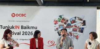 (Kiri ke Kanan) Brand & Communication Head PT Bank OCBC NISP Tbk (“OCBC”), Aleta Hanafi; Desainer, Billy Tjong; dan Women's Entrepreneurship Advocate sekaligus Communication Strategist dan Lecturer, Petty S. Fatimah pada acara TunjukIN Baikmu Festival 2026, Rabu (05/08/2026).