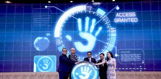 Pembukaan ADEXCO dan 3rd GSFR - [Ki-Ka] Raditya Jati, Deputi Bidang Sistem dan Strategi, Badan Nasional Penanggulangan Bencana (BNPB); Arrmanatha Christiawan Nasir, Wakil Menteri Luar Negeri Republik Indonesia; Yuliot Tanjung, Wakil Menter