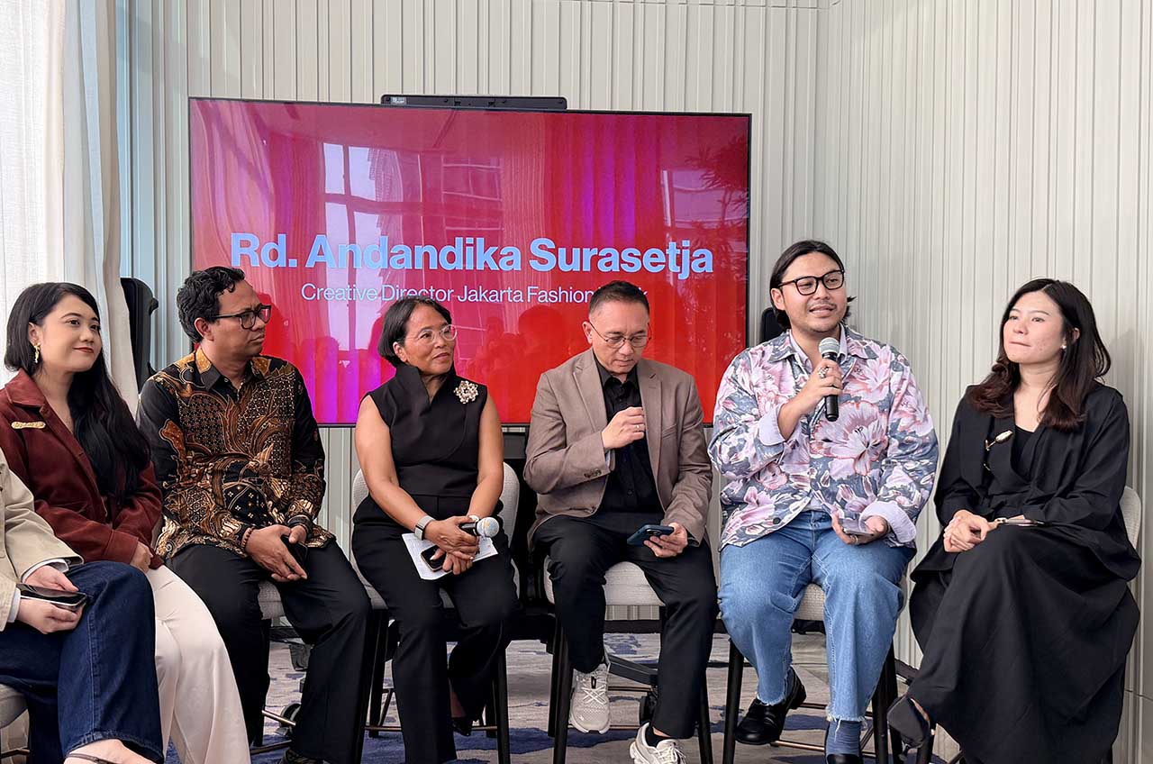 Creative Director Jakarta Fashion Week, Rd. Andandika Surasetja