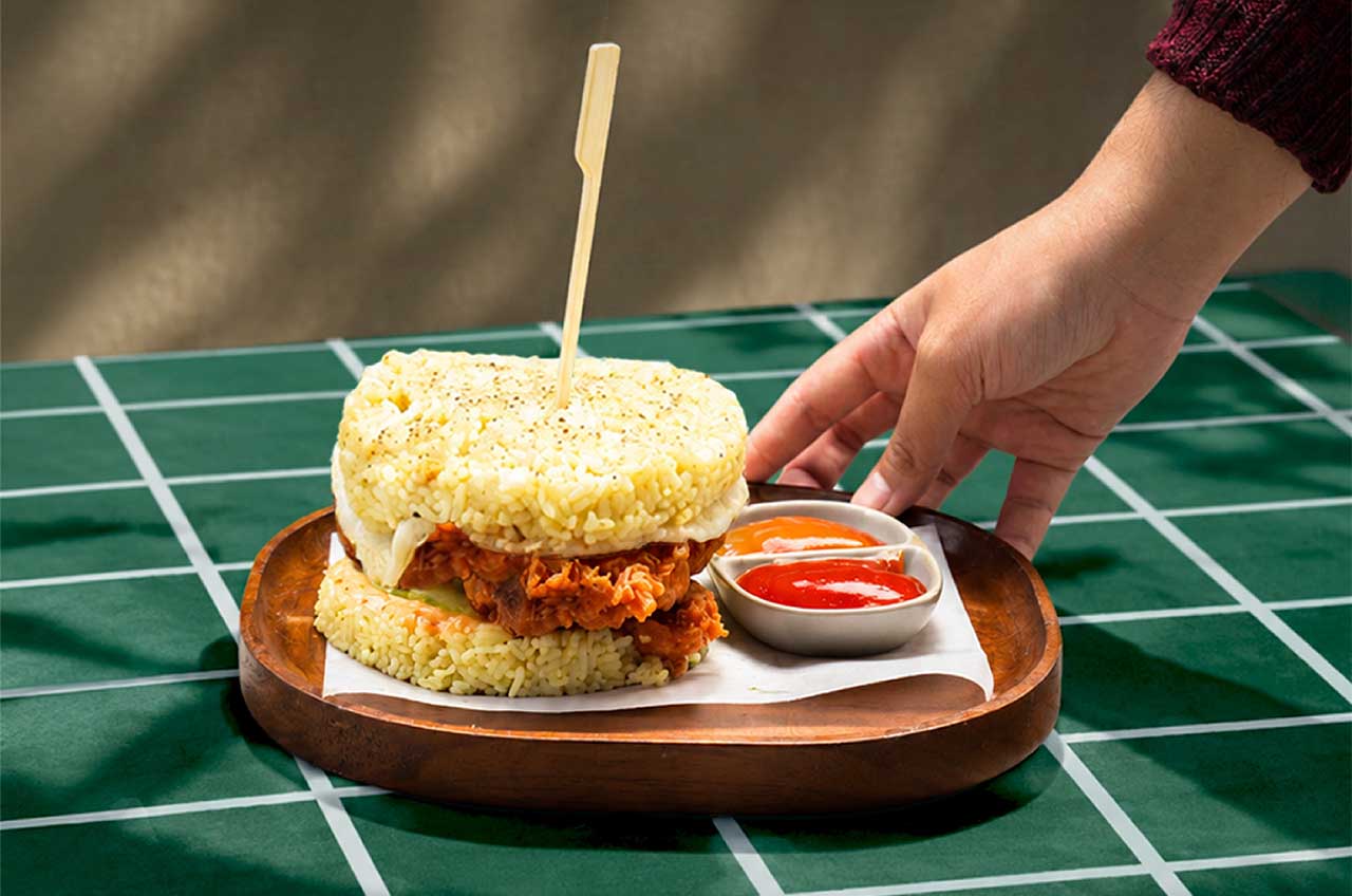 nasi kuning chicken burger