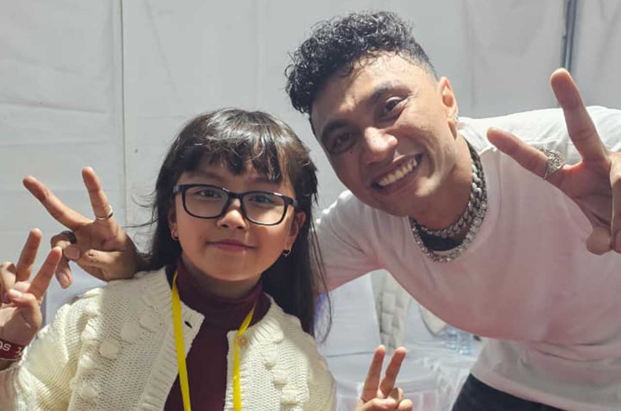 Shelyn Adlyani Hendroharto bersama Juan Reza Penyanyi lagu Tabola Bale