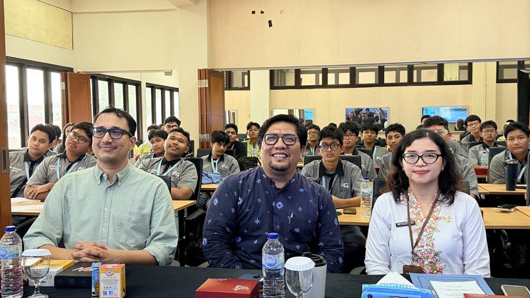 Kementerian Ekonomi Kreatif menggelar workshop dan playtesting prototipe board game di TKK Jakarta Utara untuk mengembangkan karya peserta Gimersia Creator Camp 2025.